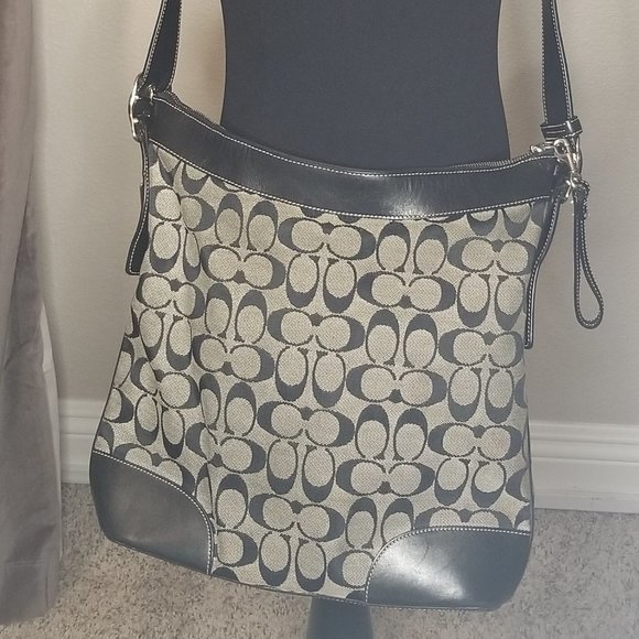 Coach- Signature Black Leather Canvas Shoulder Bag - Picture 5 of 8